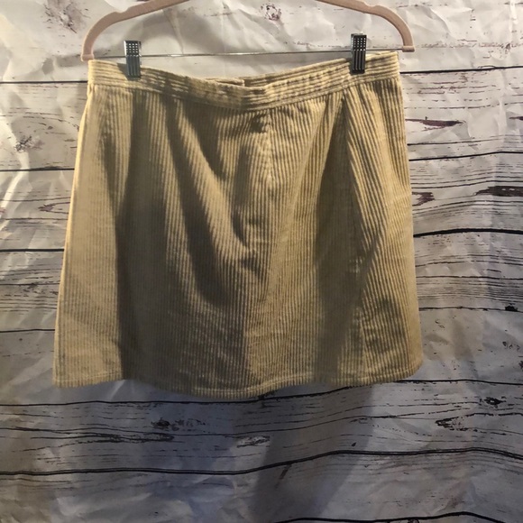 The Limited button-down skirt - Picture 2 of 2